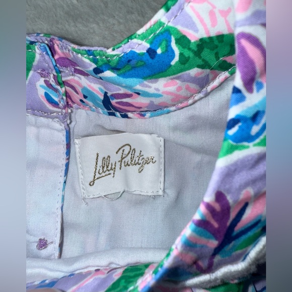 Lilly Pulitzer Baby Paloma bubble dress, size 3-6 mos, EUC
Multi Seacret Escape - Picture 4 of 6